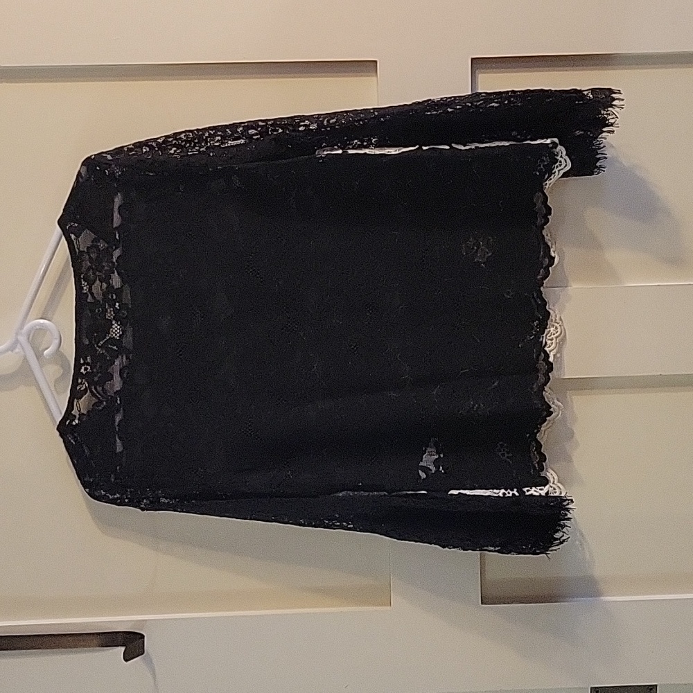 Lace Blouse - Picture 7 of 7